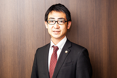 新村守弁護士